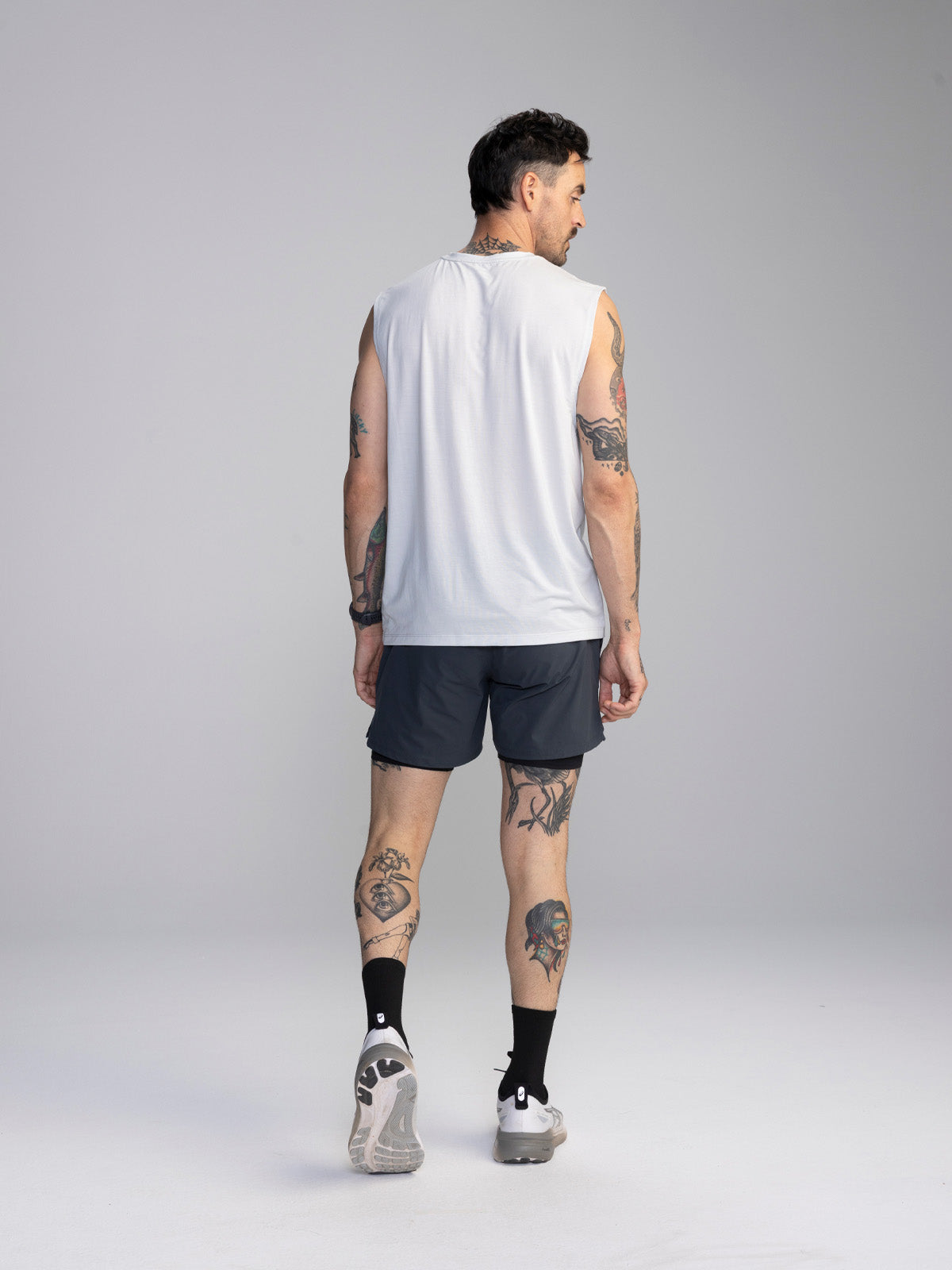Basis Sleeveless Tee