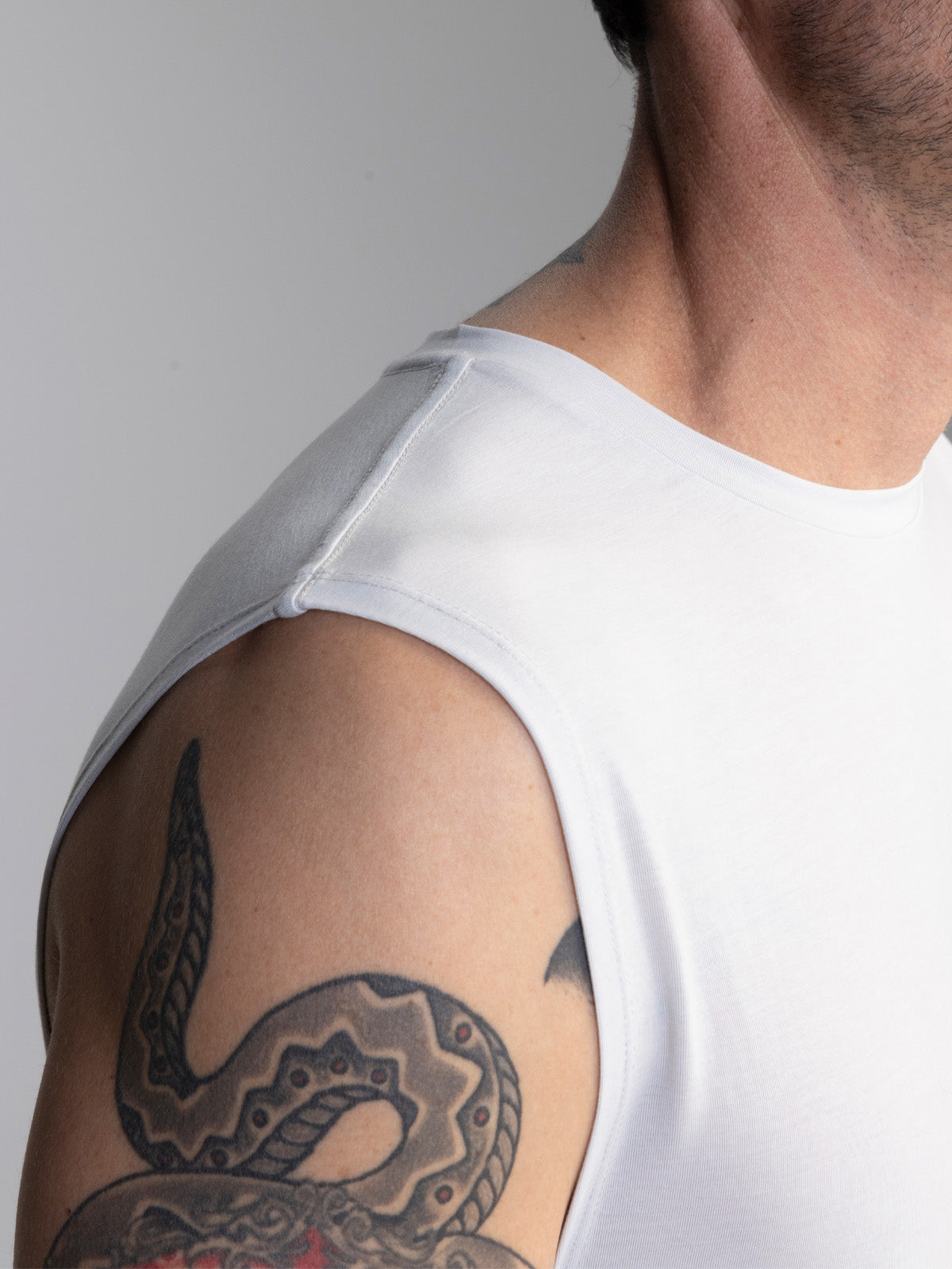 Basis Sleeveless Tee