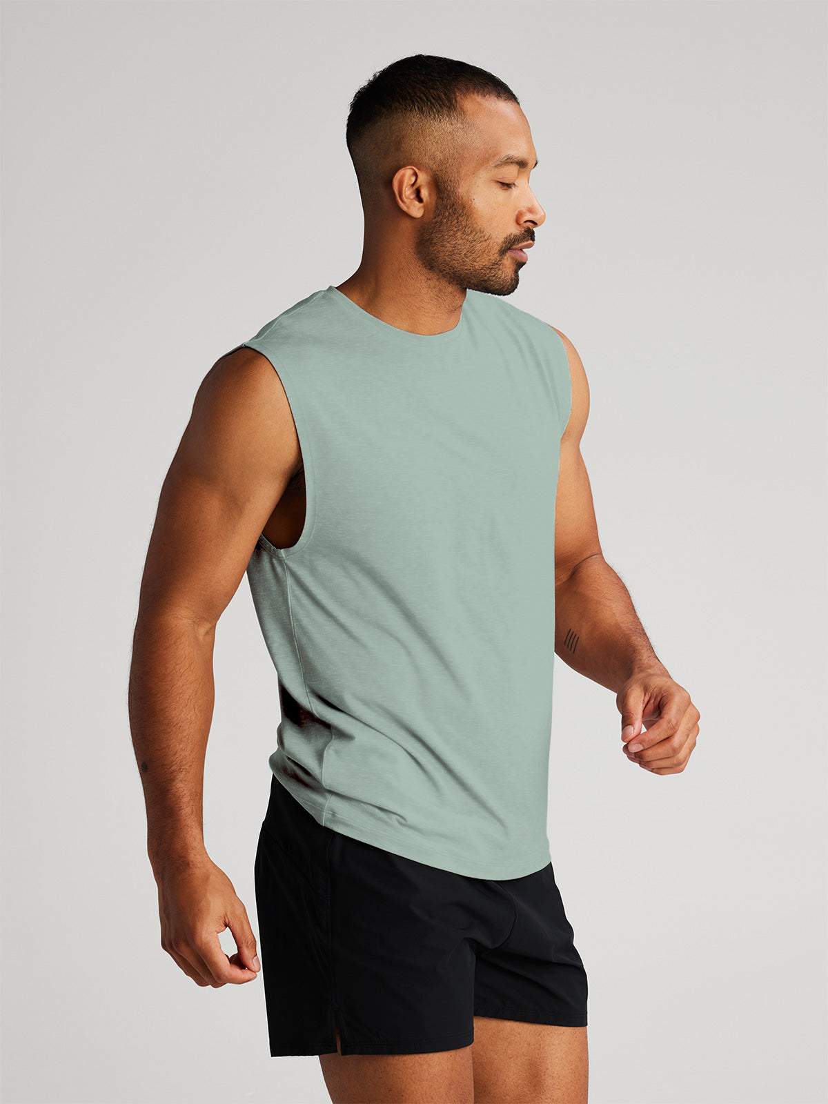 Basis Sleeveless Tee