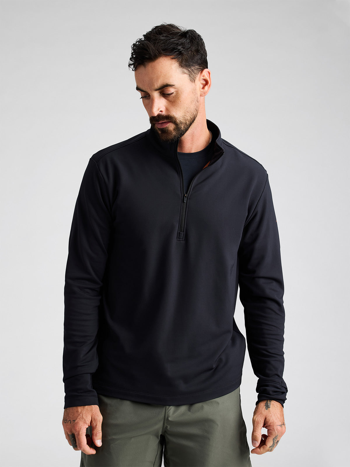 image-variant-color-black--