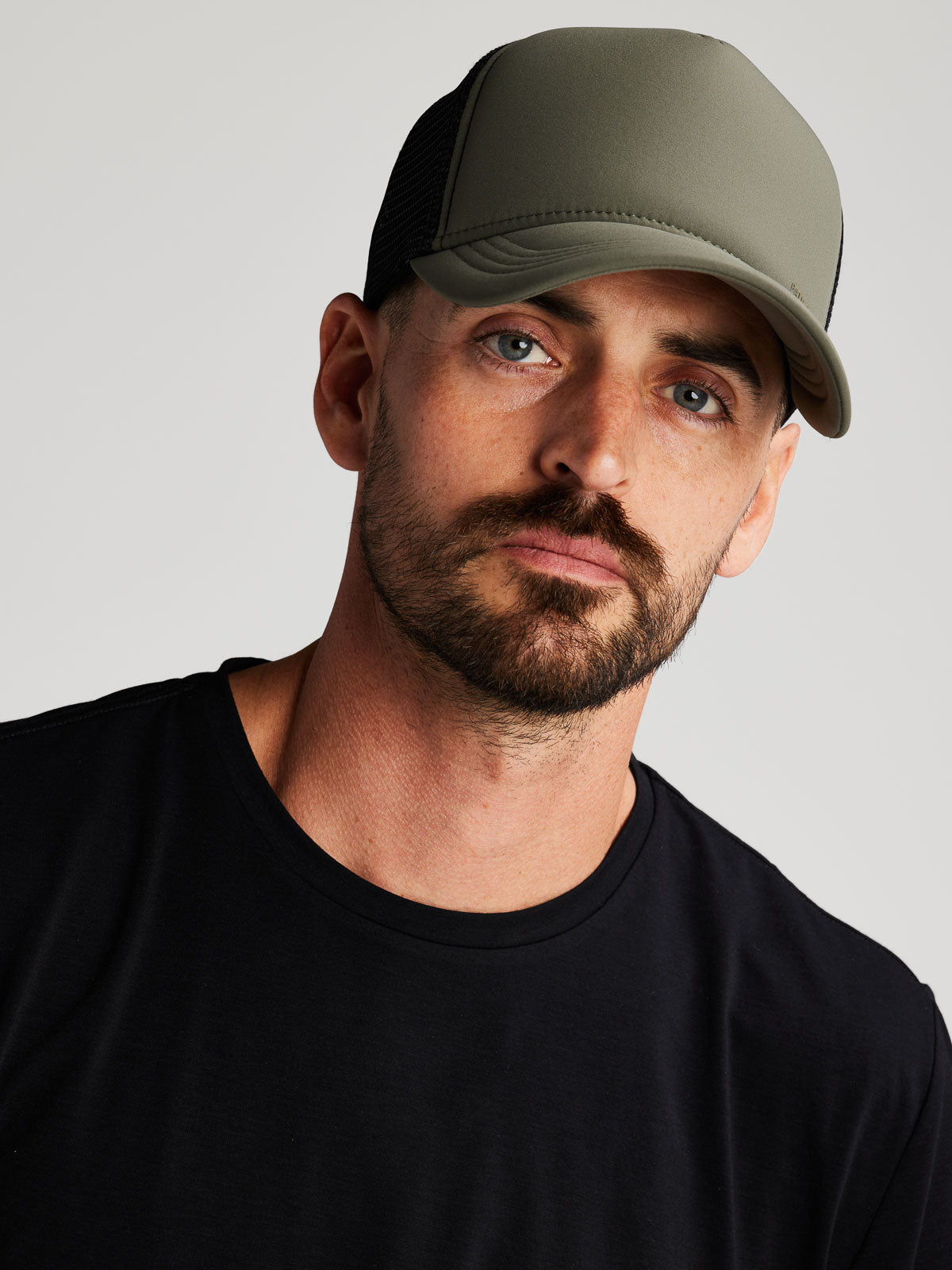 image-variant-color-olive-grey--