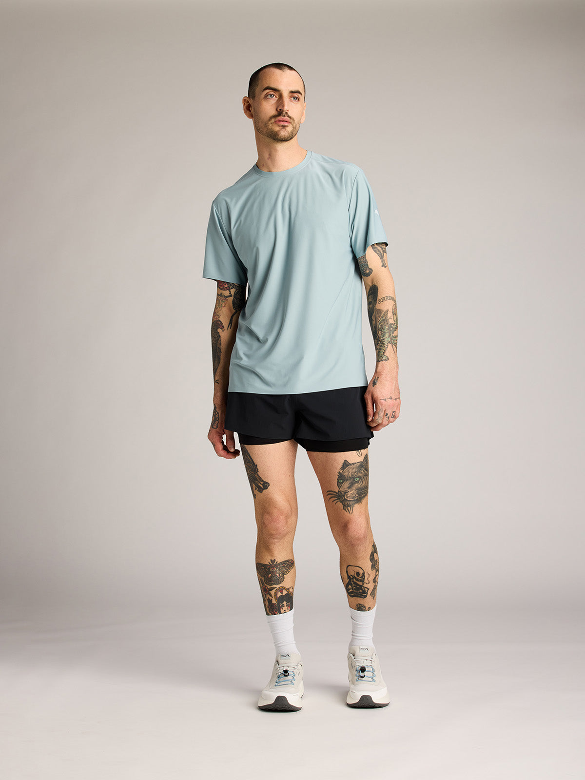 image-variant-color-abyss--