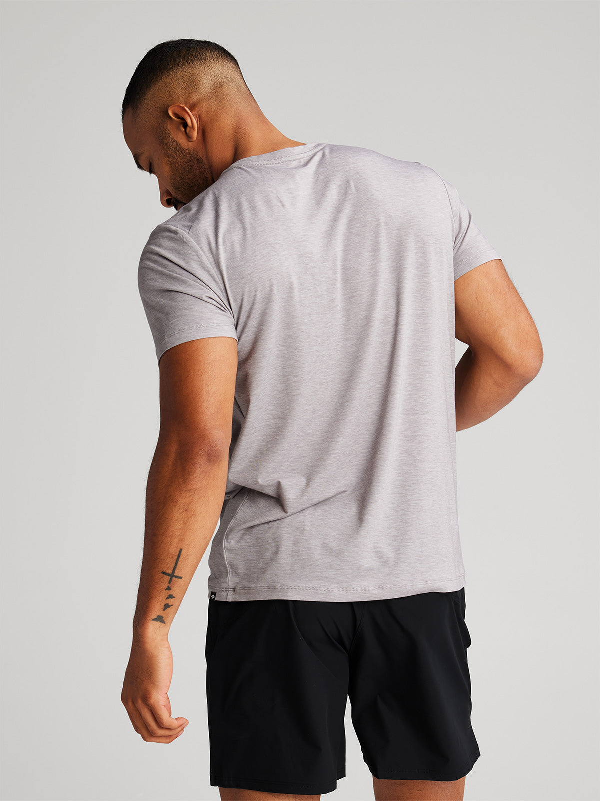 Basis Tee