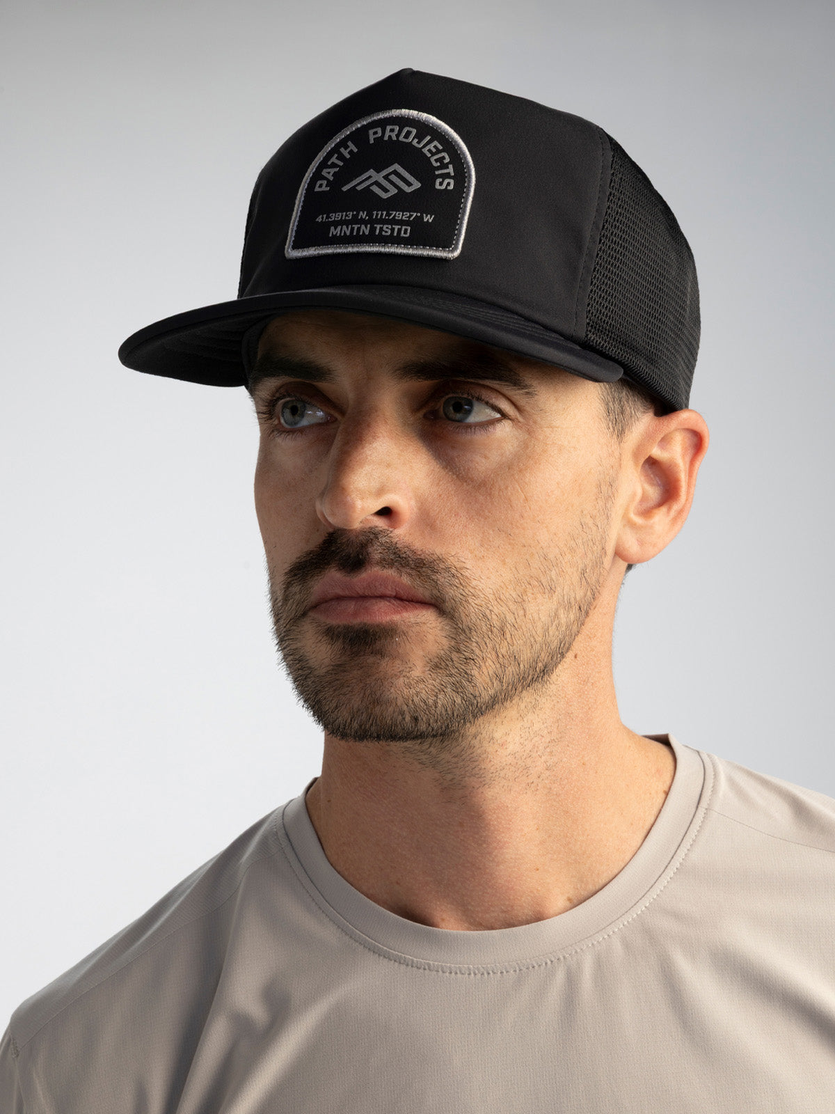 image-variant-color-black--