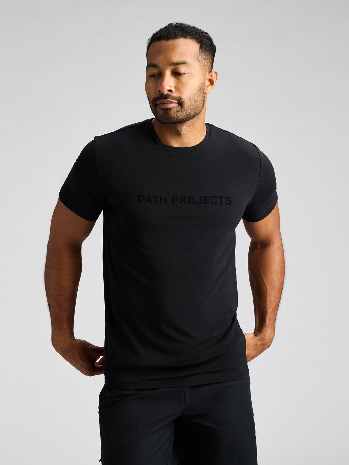 image-variant-color-black--